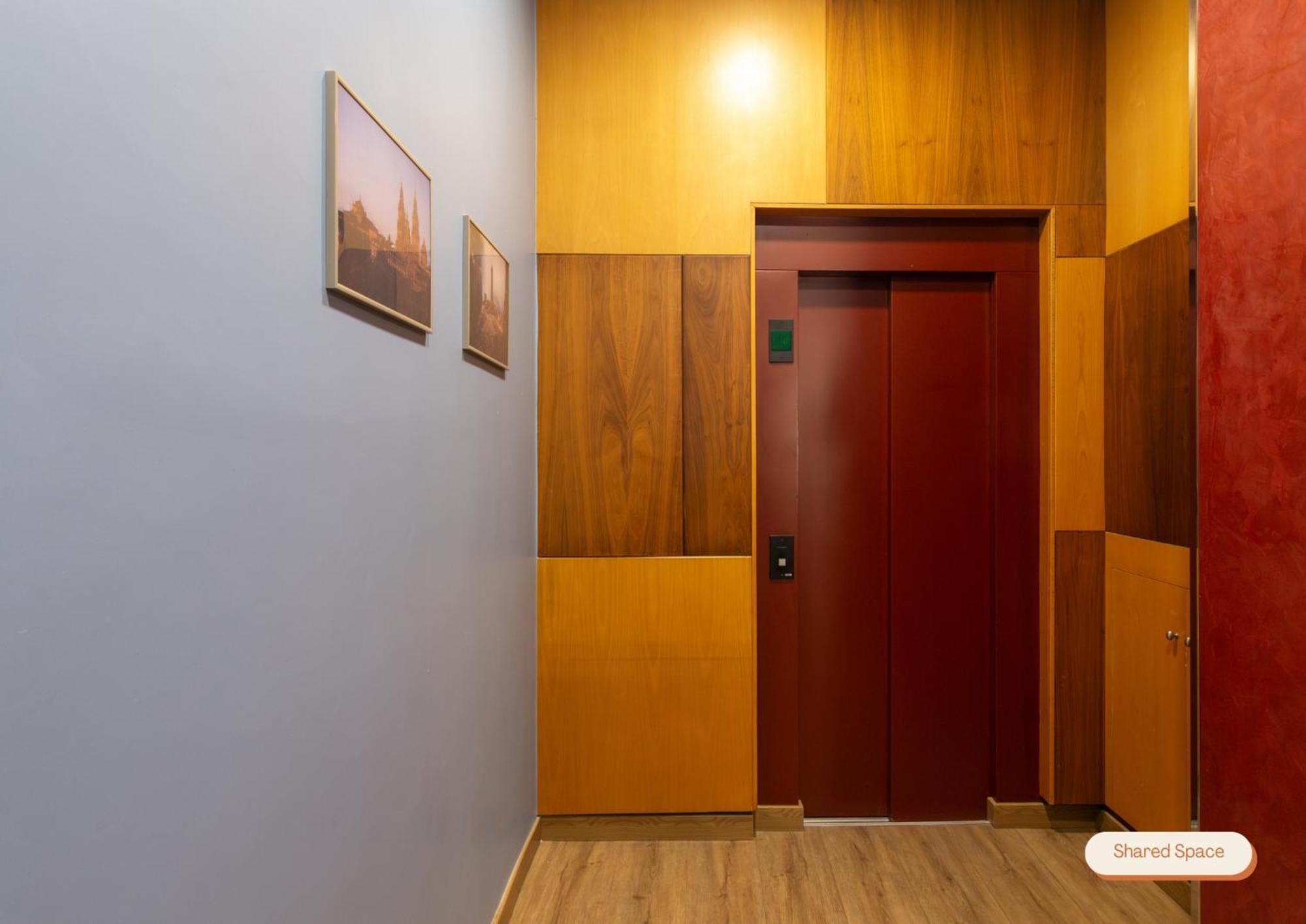 Apartment Bay By Olala Homes *