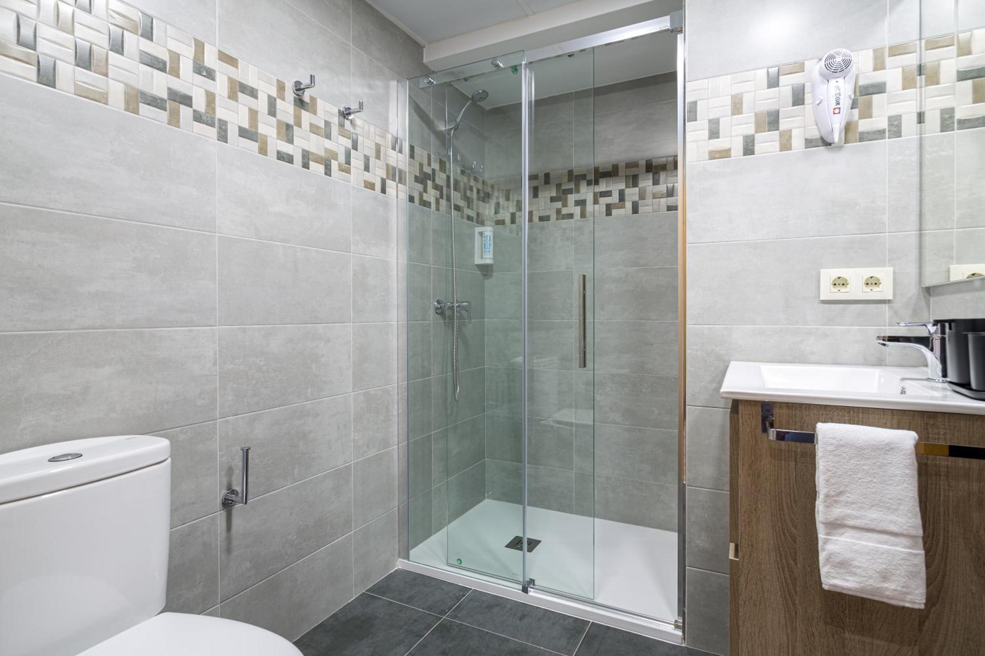 Apartment Bay By Olala Homes *