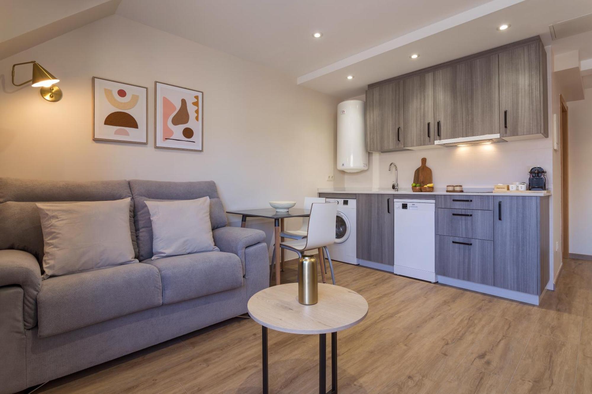Apartment Bay By Olala Homes
