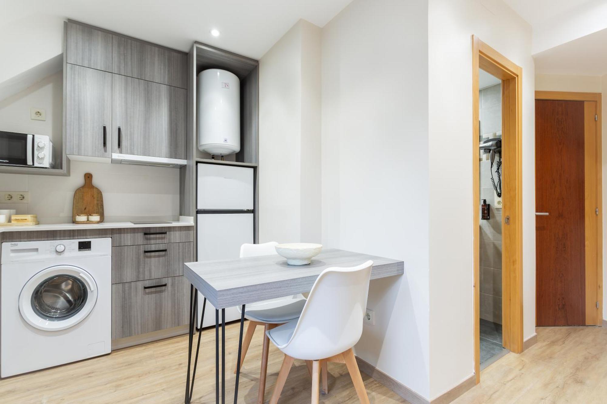 Apartment Bay By Olala Homes *